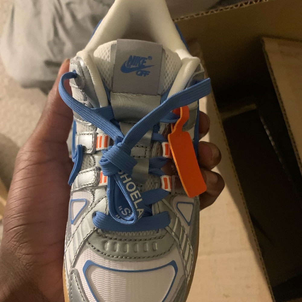 Off white - Picture 3 of 17